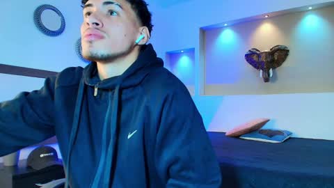 AUSTIN  online show from 01/05/25, 02:49