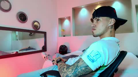 AUSTIN  online show from 02/07/25, 01:58