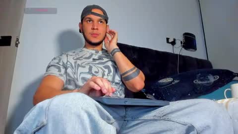 Snapshot of austin_curry chatting on 06/06/26, 11:31 A online show from 06/06/26, 11:31