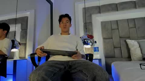 austinreeds online show from 03/02/26, 12:01