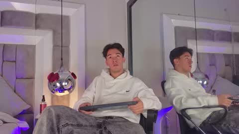 austinreeds online show from 03/28/26, 01:00