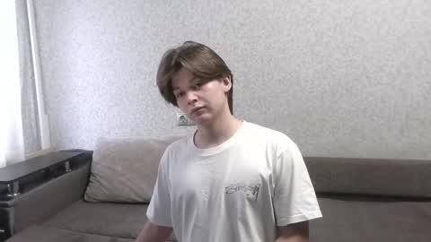 Snapshot of ausxuw chatting on 10/28/25, 11:36 ausxuw online show from 10/28/25, 11:36