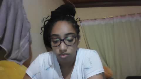 Snapshot of ava_f0xy chatting on 01/03/25, 12:33 Ava Jordana online show from 01/03/25, 12:33