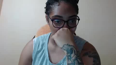 Snapshot of ava_f0xy chatting on 01/05/25, 11:22 Ava Jordana online show from 01/05/25, 11:22