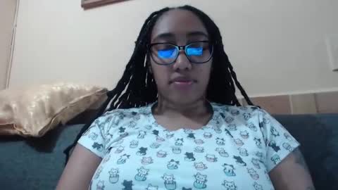 Snapshot of ava_f0xy chatting on 01/15/25, 02:17 Ava Jordana online show from 01/15/25, 02:17