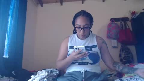 Snapshot of ava_f0xy chatting on 01/21/25, 05:20 Ava Jordana online show from 01/21/25, 05:20