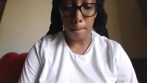 Snapshot of ava_f0xy chatting on 02/05/25, 06:59 Ava Jordana online show from 02/05/25, 06:59