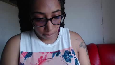 Snapshot of ava_f0xy chatting on 02/06/25, 08:34 Ava Jordana online show from 02/06/25, 08:34