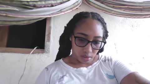 Snapshot of ava_f0xy chatting on 02/09/25, 05:01 Ava Jordana online show from 02/09/25, 05:01