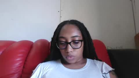 Snapshot of ava_f0xy chatting on 02/17/25, 08:58 Ava Jordana online show from 02/17/25, 08:58