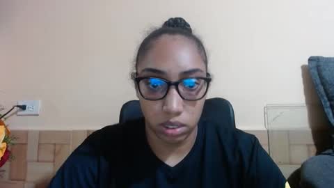 Snapshot of ava_f0xy chatting on 10/28/25, 04:27 Ava Jordana online show from 10/28/25, 04:27