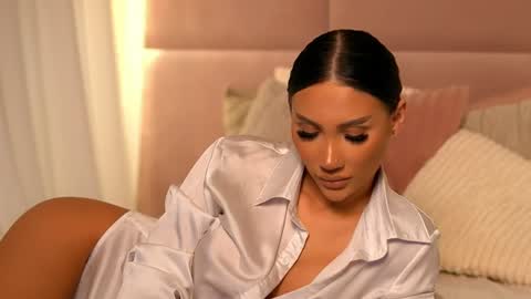 Ava online show from 04/14/26, 02:06