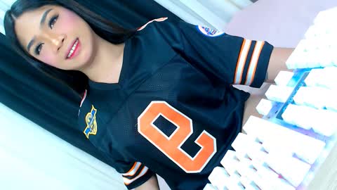 Ava online show from 11/13/25, 06:23