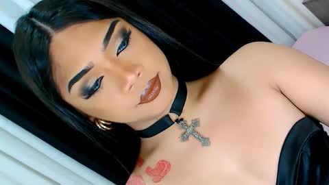 Ava online show from 11/28/25, 04:37