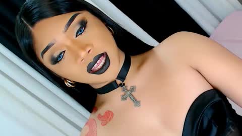 Ava online show from 11/29/25, 06:16