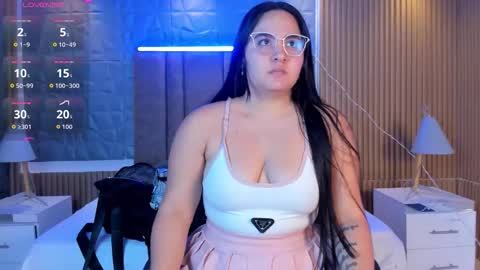 Snapshot of ava_milller chatting on 11/20/25, 10:48 Ava- Megan - Every day from 530 to 200 pm COL online show from 11/20/25, 10:48