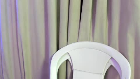 Snapshot of ava_wilde chatting on 09/10/25, 07:36 Ava Wilde online show from 09/10/25, 07:36