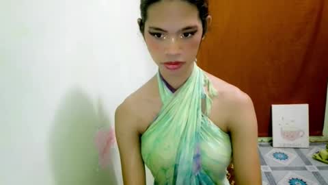 avacadaxcx online show from 10/21/25, 10:38