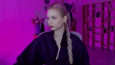 Snapshot of avadaviis chatting on 10/07/25, 03:20 Ava nonude online show from 10/07/25, 03:20