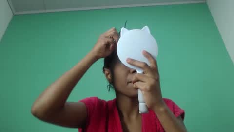 Snapshot of avalericherrycm101 chatting on 11/18/25, 02:28 avalericherrycm101 online show from 11/18/25, 02:28