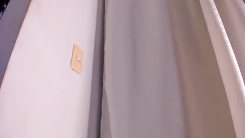 Snapshot of avaline_blanc chatting on 02/13/25, 01:08 Avaline Help me reach 100 likes TRANSMISSION EVERY DAY FROM 39 PM online show from 02/13/25, 01:08