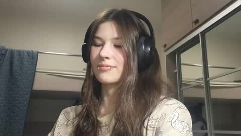 Snapshot of avalutjen chatting on 06/03/26, 09:09 Hope online show from 06/03/26, 09:09