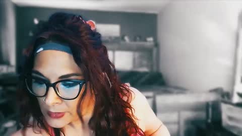 avamae online show from 01/16/25, 02:51