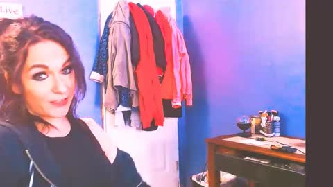 avamae online show from 02/01/25, 01:20