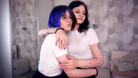 avaobierne online show from 11/20/25, 07:02