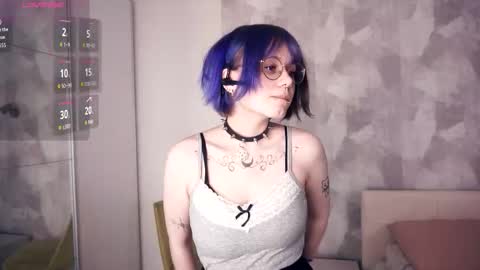 avaobierne online show from 11/25/25, 06:19