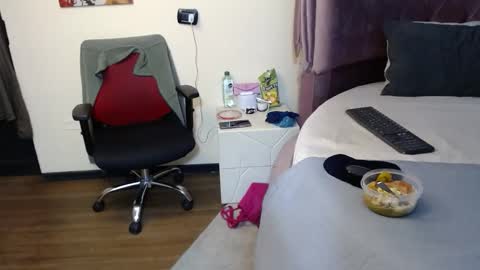 avaryd online show from 05/05/26, 03:14
