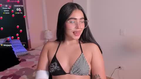 Ava  online show from 10/20/25, 06:19