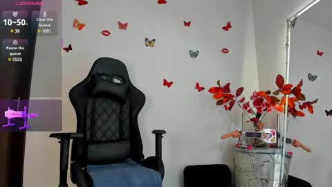 Ava Tomas online show from 02/19/25, 12:44