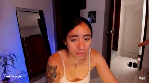 Snapshot of ave_fenix69 chatting on 04/21/26, 09:28 Valery -- online show from 04/21/26, 09:28