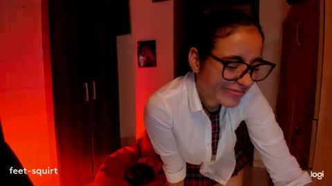 Snapshot of ave_fenix69 chatting on 05/18/26, 04:07 Valery -- online show from 05/18/26, 04:07
