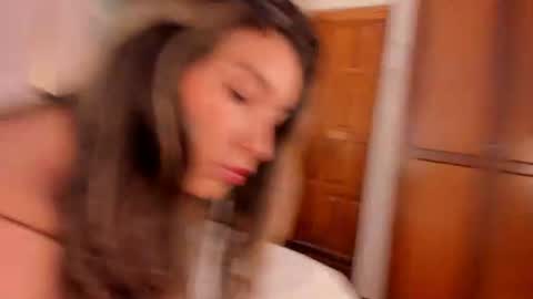 Snapshot of avelia_dh chatting on 07/02/26, 06:58 Avelia online show from 07/02/26, 06:58