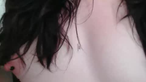 raven blue online show from 11/11/25, 12:16