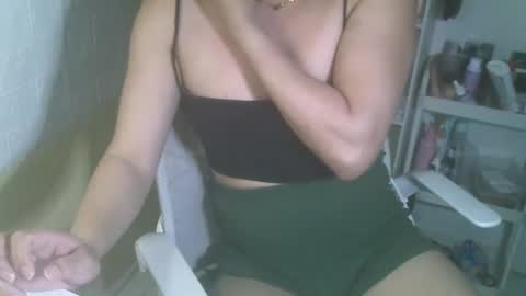 Snapshot of averageuncut1 chatting on 03/07/25, 12:12 Rhian online show from 03/07/25, 12:12