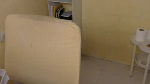 Snapshot of averageuncut1 chatting on 11/13/25, 03:49 Rhian online show from 11/13/25, 03:49