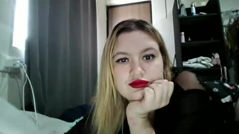 Avery Doll online show from 06/23/26, 06:06