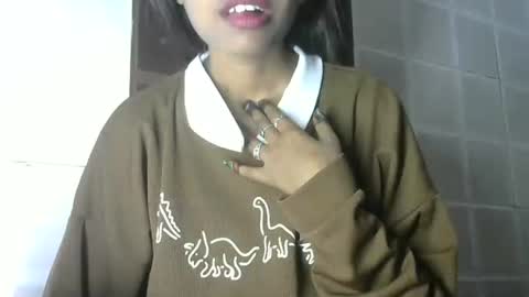 avery_lust01 online show from 02/21/26, 06:47