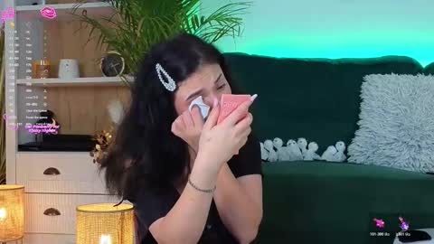 AveryWillow online show from 11/11/25, 06:35