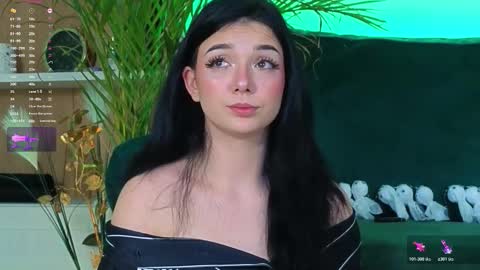 AveryWillow online show from 11/17/25, 10:48