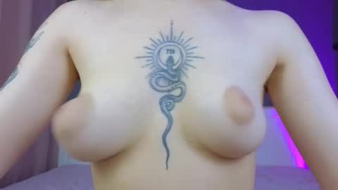 Snapshot of avgustina_love chatting on 12/04/25, 08:23 avgustina_love online show from 12/04/25, 08:23