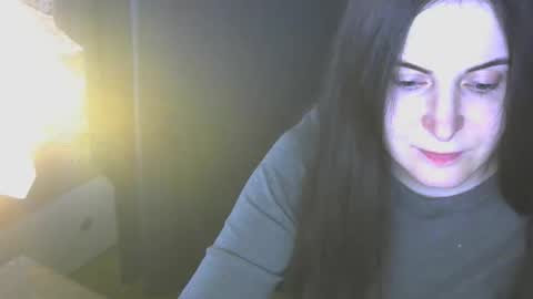 Snapshot of avialenne chatting on 04/06/26, 01:01 avialenne online show from 04/06/26, 01:01