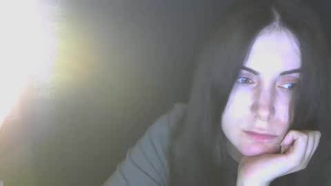 Snapshot of avialenne chatting on 04/07/26, 06:52 avialenne online show from 04/07/26, 06:52