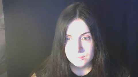 Snapshot of avialenne chatting on 04/18/26, 07:07 avialenne online show from 04/18/26, 07:07