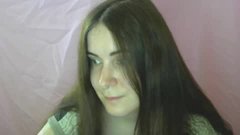 Snapshot of avialenne chatting on 05/04/26, 09:16 avialenne online show from 05/04/26, 09:16
