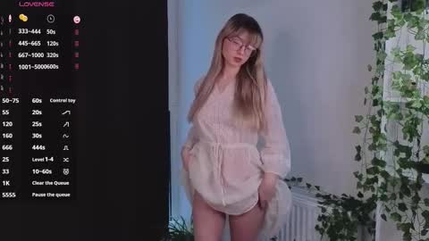 aviaveavi online show from 03/25/26, 03:07