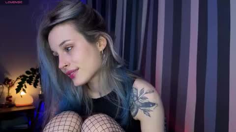 Aviva online show from 10/04/25, 05:55